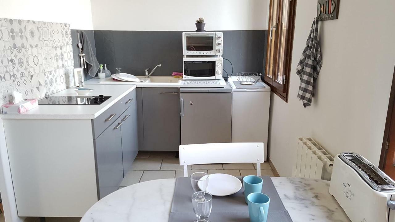 Studio 30 M2 500M Plages Mourillon 3 Personnes تولون المظهر الخارجي الصورة